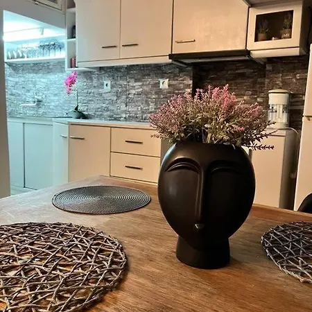 Deedees House أثينا