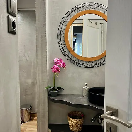 Deedees House * أثينا