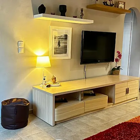 Apartment Deedees House *